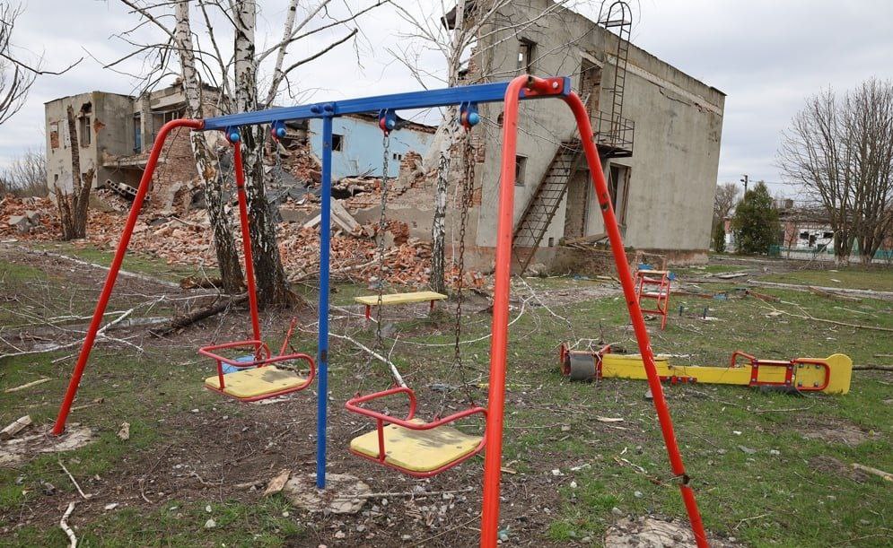 Уповноважений: через російську агресію в Україні гинуть і травмуються діти, зруйновано заклади освіти