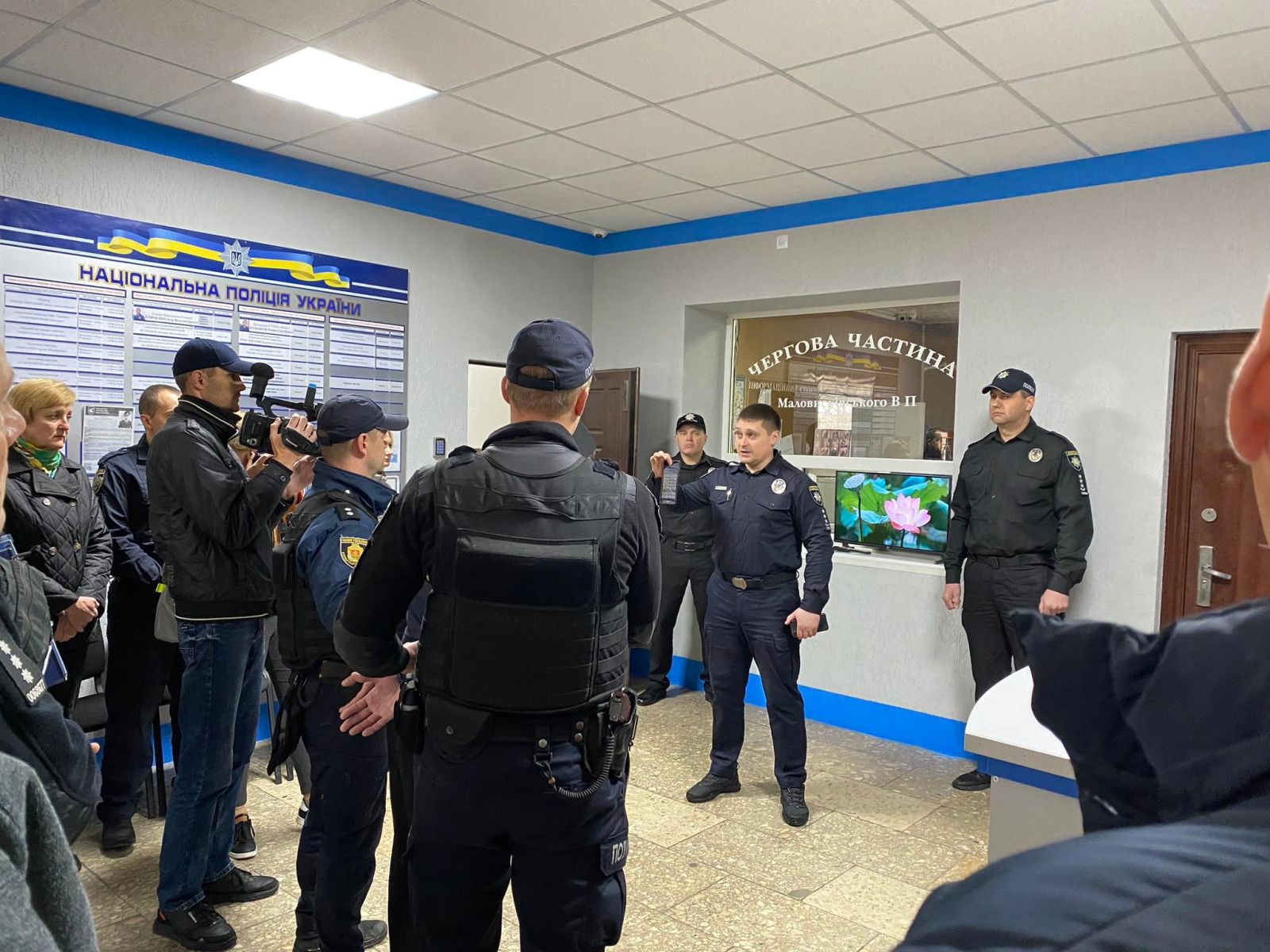 На Кіровоградщині проведено просвітницький захід з нагоди впровадження системи «Custody Records» в Маловисківському РВП та відзначення Всеукраїнської акції «16 днів проти насильства»
