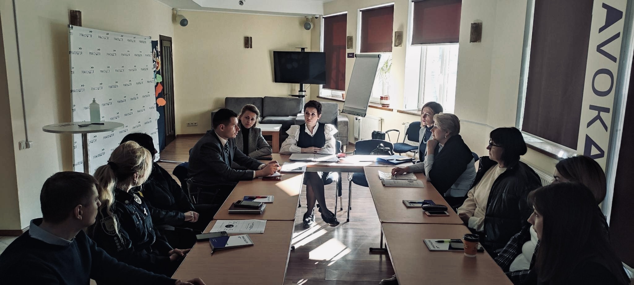 На Львівщині відбувся круглий стіл щодо взаємодії місцевих органів влади, установ та партнерських організацій у забезпеченні прав і свобод людини і громадянина