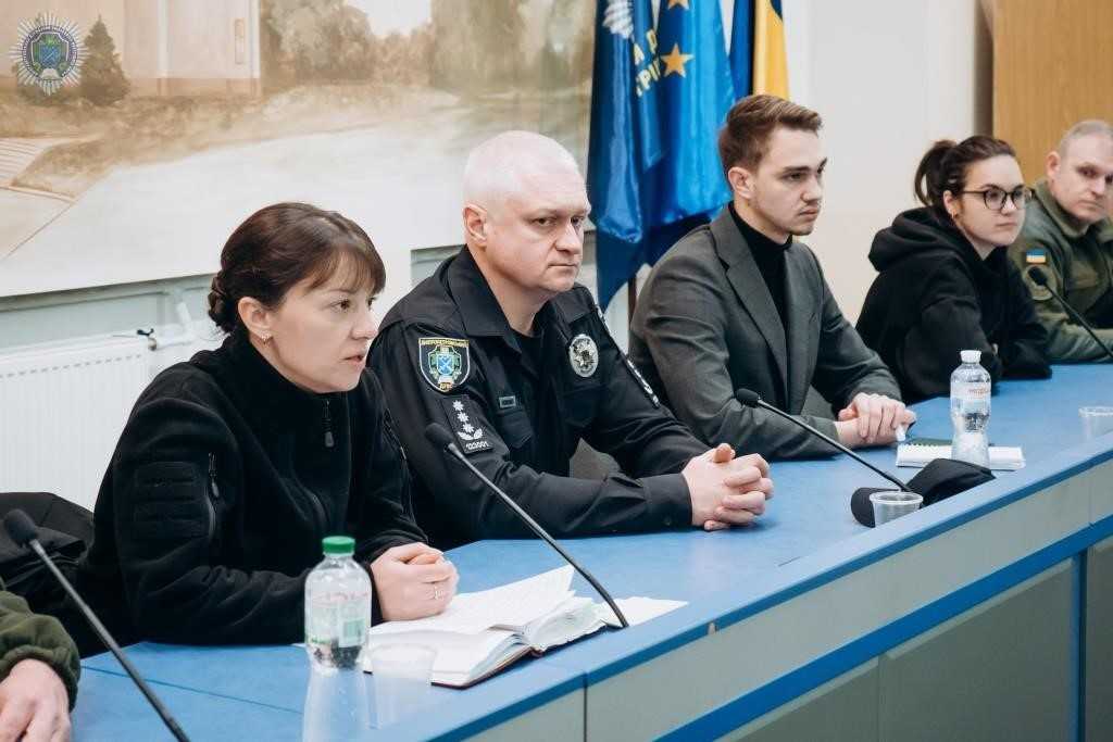 Представник Офісу Омбудсмана на Дніпропетровщині долучився до зустрічі з рідними зниклих безвісти за особливих обставин