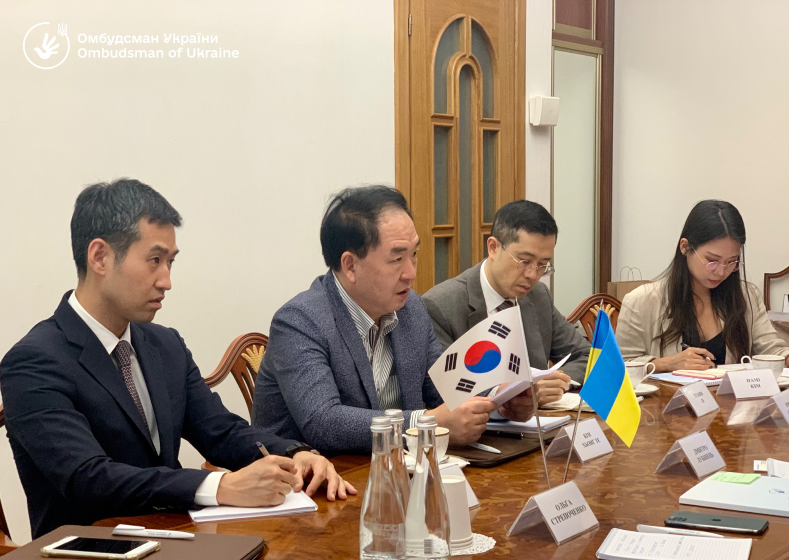 Омбудсман домовився про співпрацю щодо захисту прав дітей із Надзвичайним і Повноважним Послом Республіки Корея в Україні
