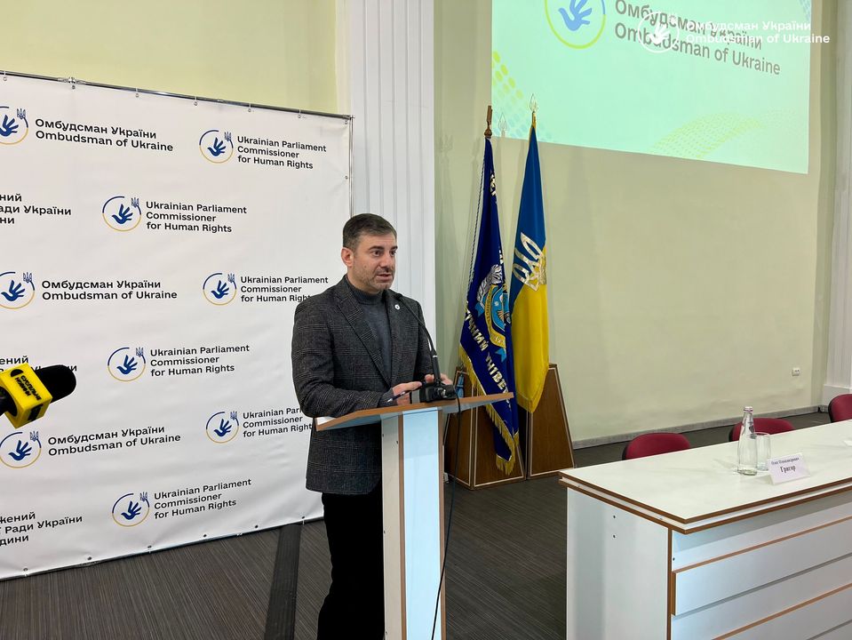 Зустріч Омбудсмана України з рідними зниклих безвісти за особливих обставин, полонених військовослужбовців в/ч, які дислокуються у Черкаській області