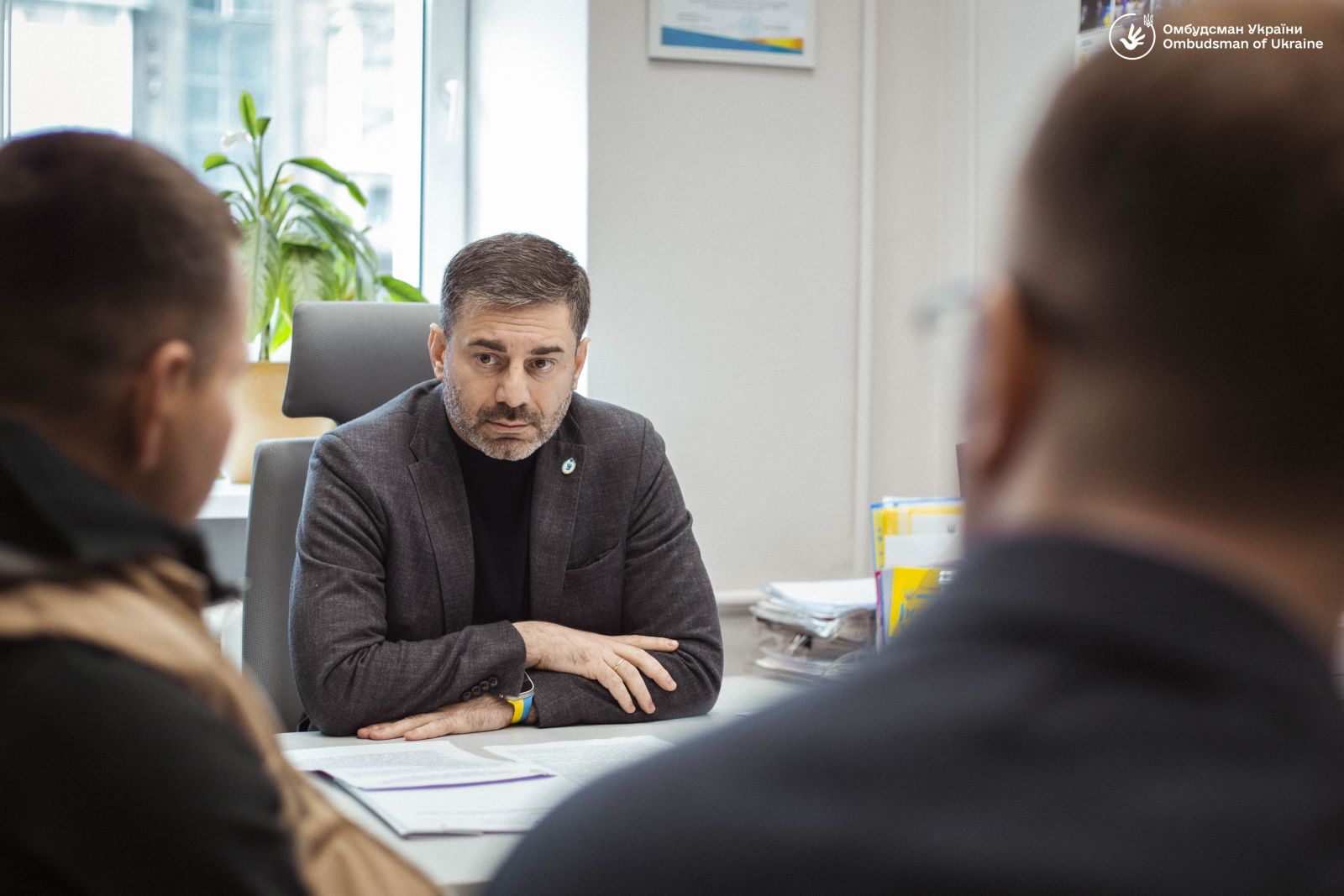 Пошук військового, який має статус зниклого безвісти за особливих обставин: Омбудсман України провів особистий прийом громадян