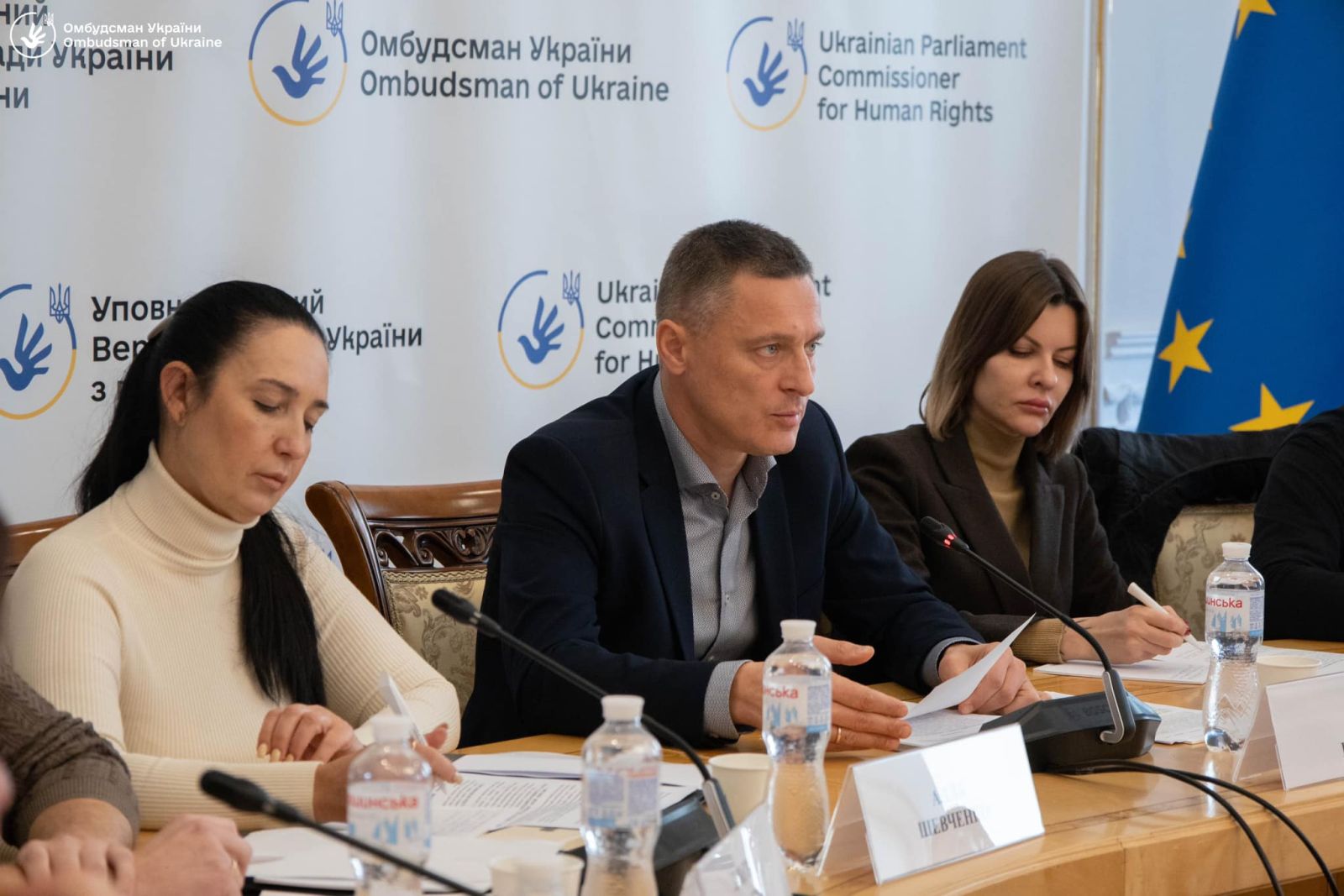В Офісі Омбудсмана провели зустріч з родичами зниклих безвісти та полонених військовослужбовців 53-ї ОМБр ім. князя Володимира Мономаха