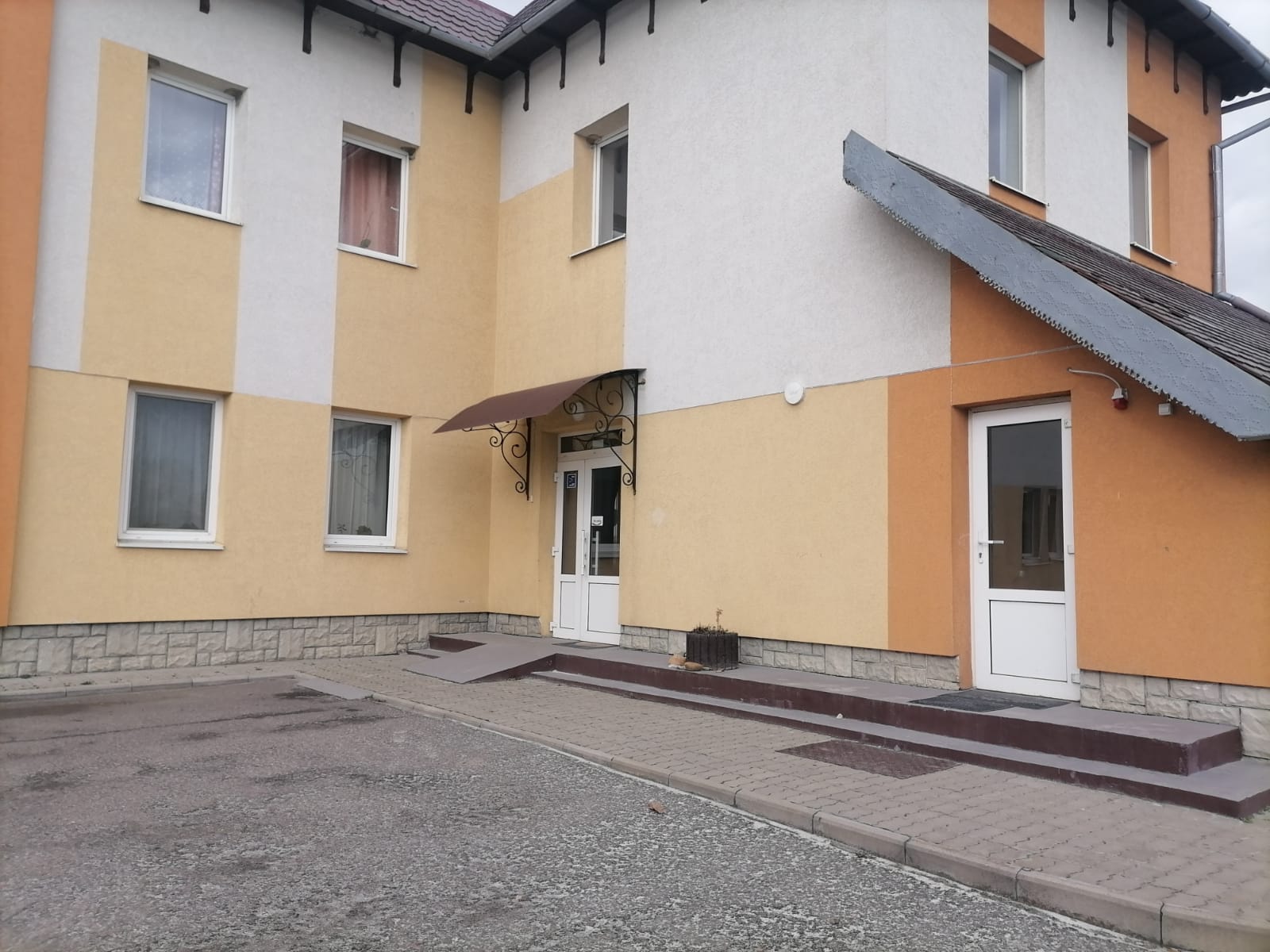 Відвідування приватного пансіонату для людей літнього віку «Рідний куточок» в Івано-Франківській області