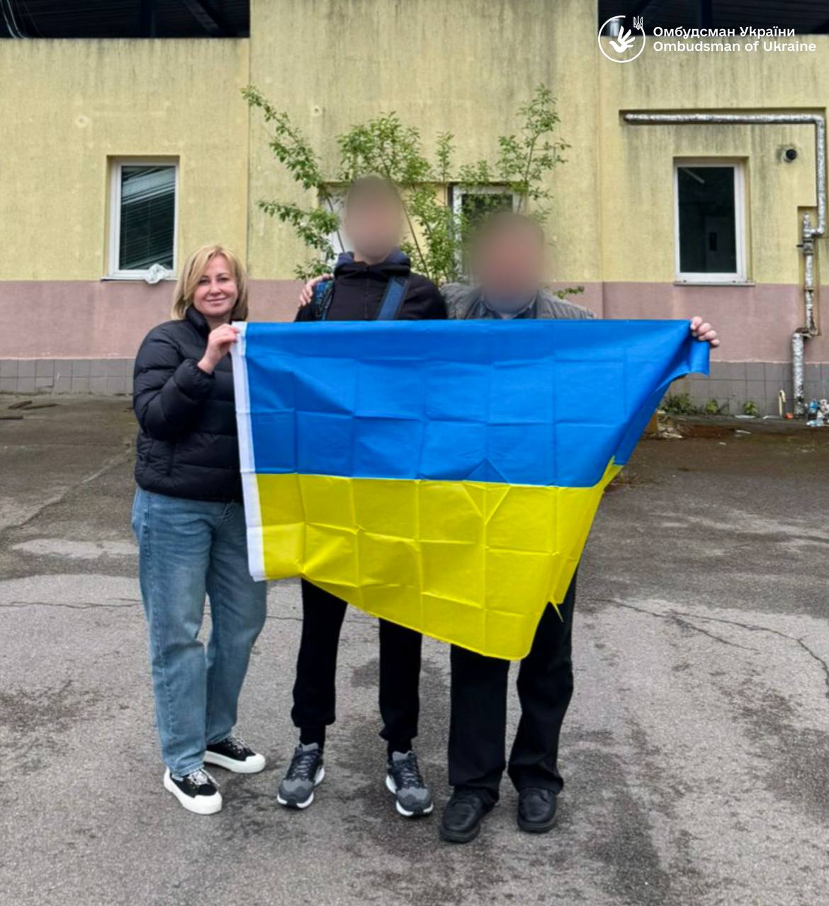 Не бачилися понад три роки: вдалося повернути 15-річного хлопця з ТОТ України до його батька