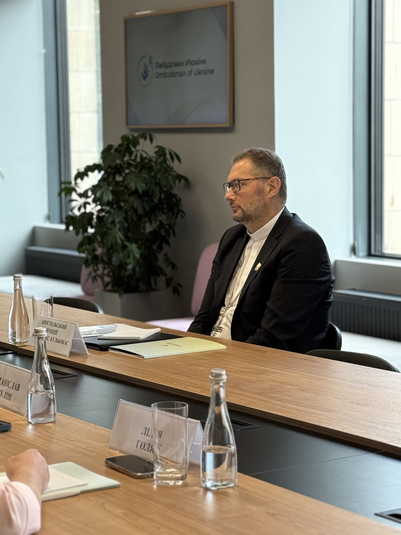 Представники Офісу Омбудсмана зустрілися з Апостольським Нунцієм в Україні