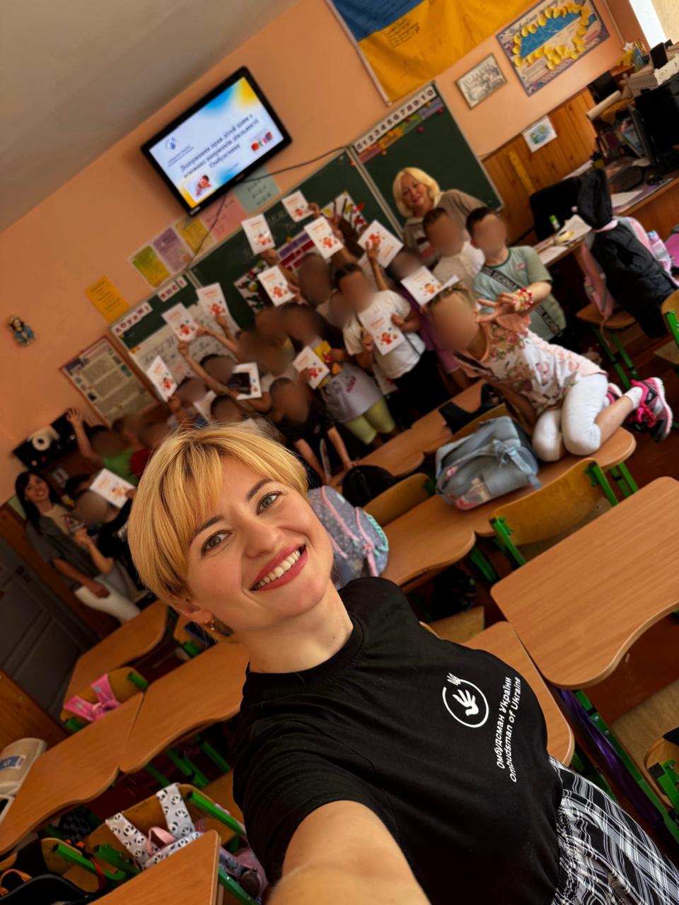 В одному із ліцеїв Львова у форматі інтерактивних вправ говорили про права дітей