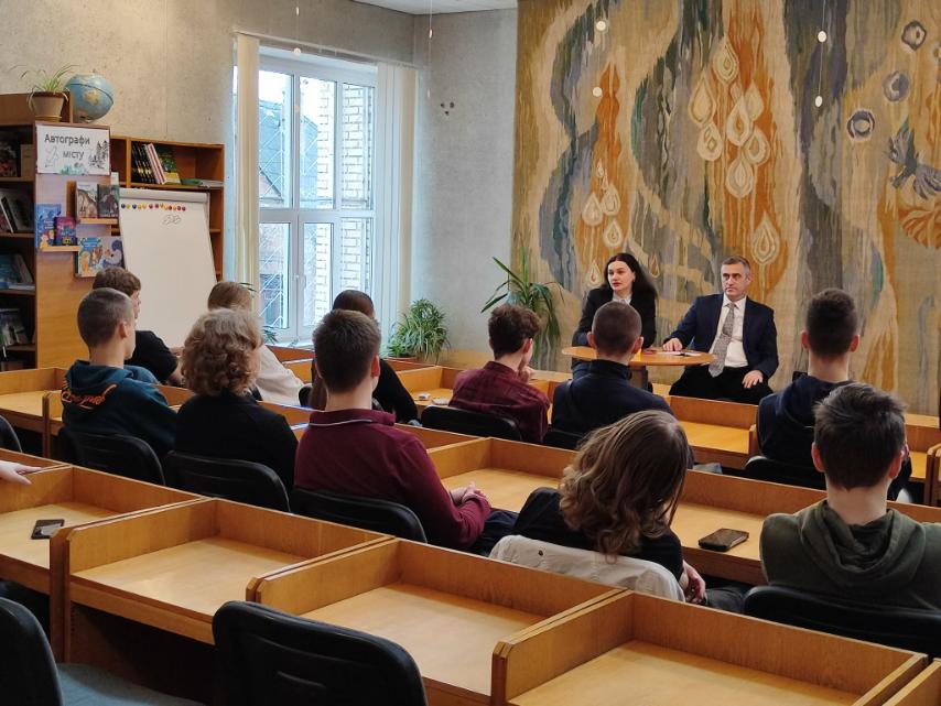 Працівники Секретаріату Уповноваженого Верховної Ради України з прав людини провели просвітницький захід для учнів 9 класів