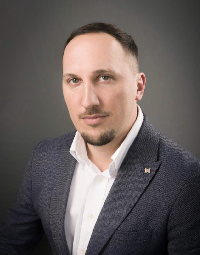 Подвірний Тарас Михайлович